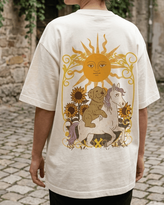 The Sun of Dogs – Tarot Oversized T-Shirt