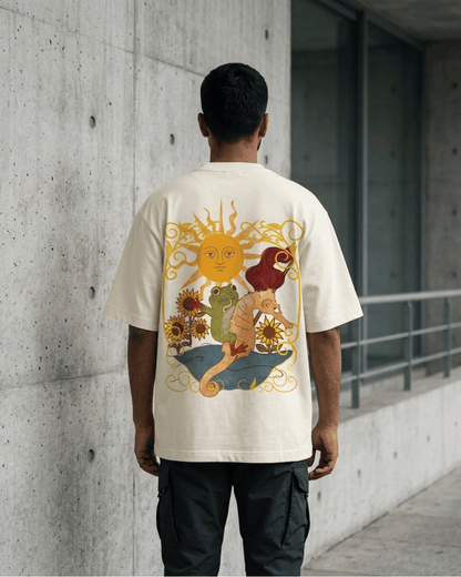 The Sun of Frogs – Tarot Oversized T-Shirt