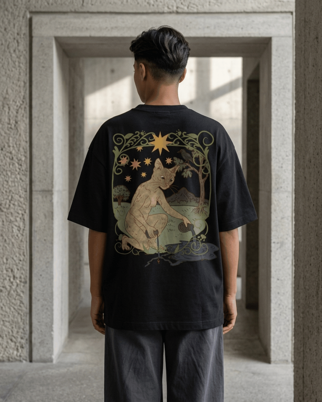 The Star of Cats – Tarot Oversized T-Shirt